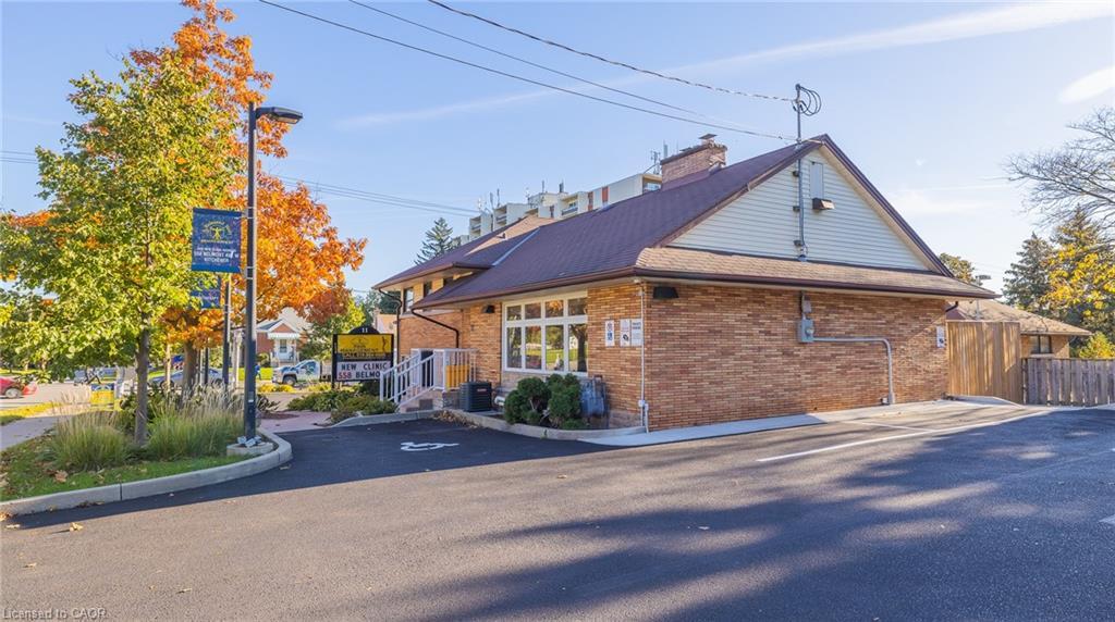 11 Belmont Avenue W, Kitchener, ON - Outdoor