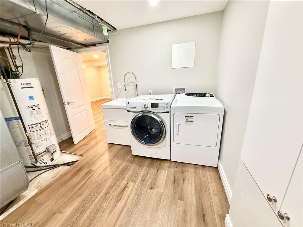 243 Riel Drive, Mississauga, ON - Indoor Photo Showing Laundry Room