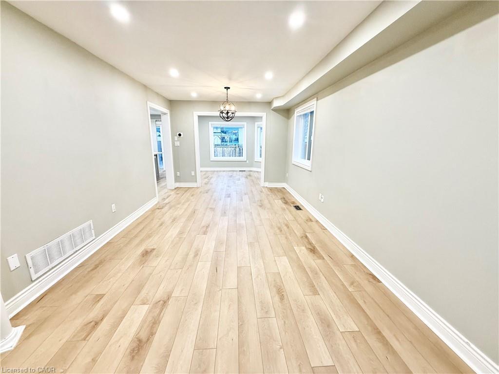 243 Riel Drive, Mississauga, ON - Indoor Photo Showing Other Room