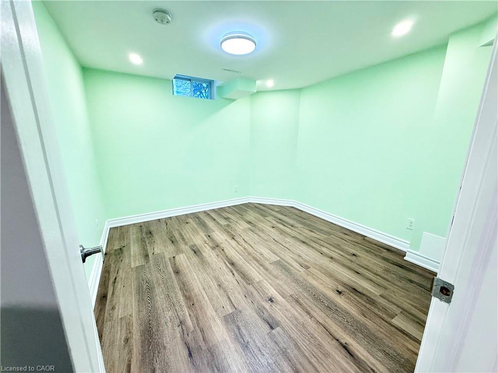 243 Riel Drive, Mississauga, ON - Indoor Photo Showing Other Room