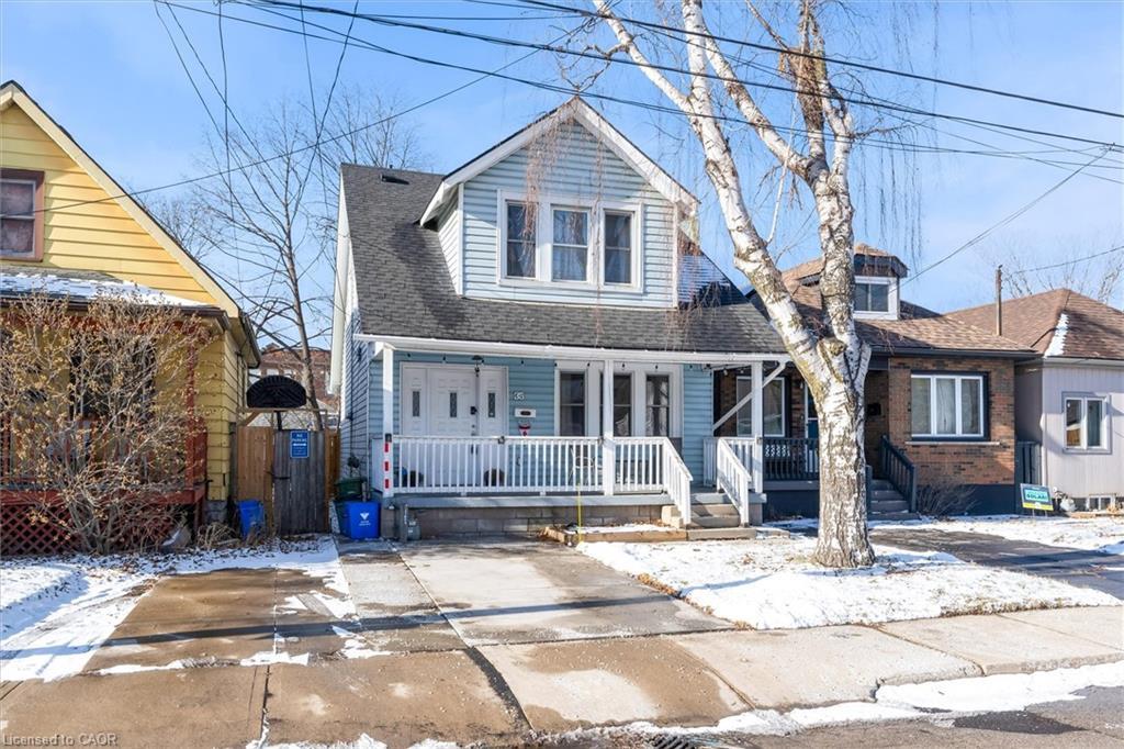 35 Bayfield Avenue, Hamilton, ON - Outdoor With Deck Patio Veranda With Facade