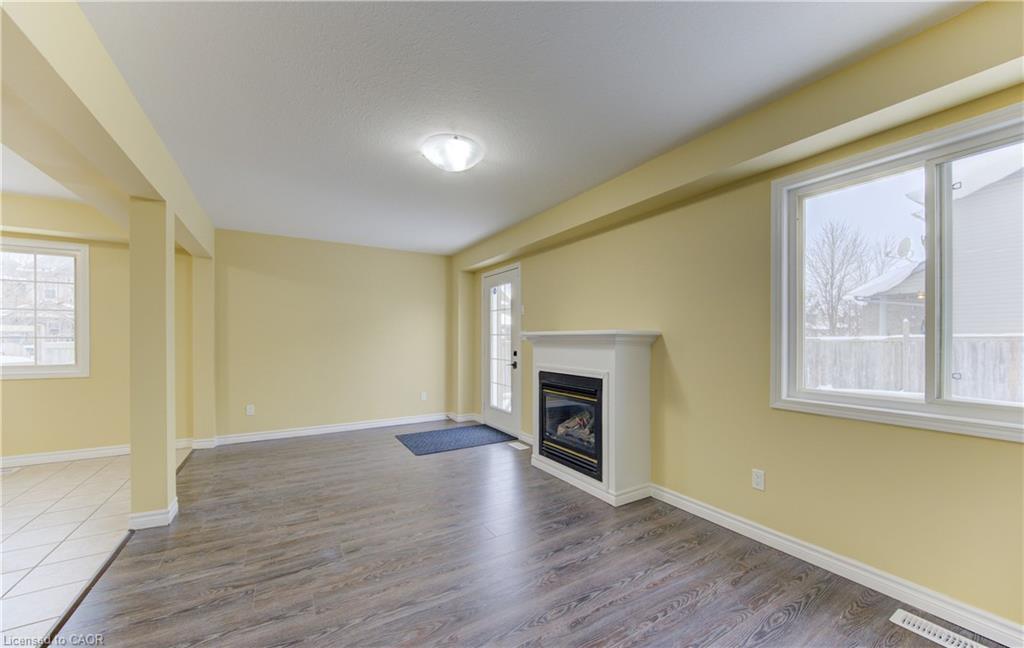 40 Red Clover Crescent, Kitchener, ON - Indoor With Fireplace