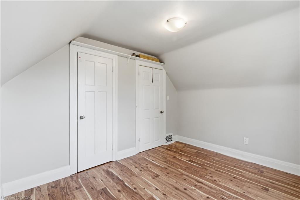 26 Bayfield Avenue, Hamilton, ON - Indoor Photo Showing Other Room