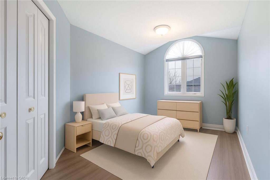 42 Hillgarden Drive, Stoney Creek, ON - Indoor Photo Showing Bedroom