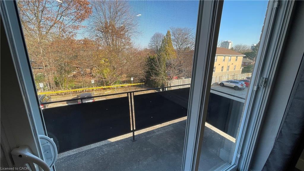 304-410 Hazel Street, Waterloo, ON - Outdoor With Balcony