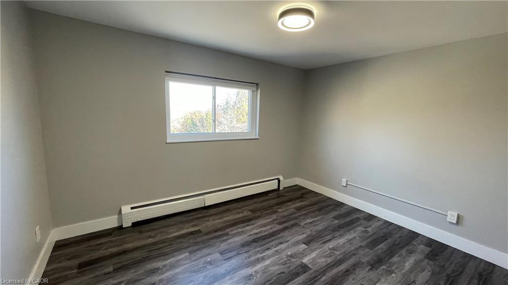 304-410 Hazel Street, Waterloo, ON - Indoor Photo Showing Other Room