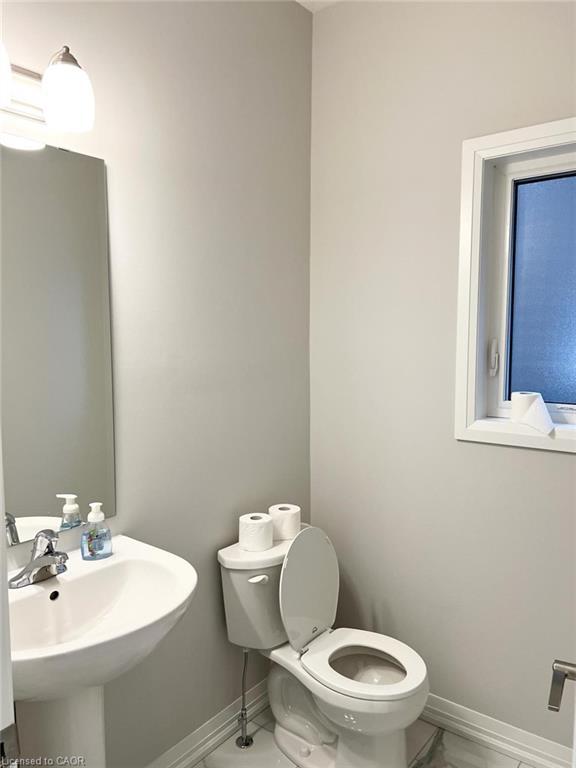 121 Alicia Crescent, Thorold, ON - Indoor Photo Showing Bathroom