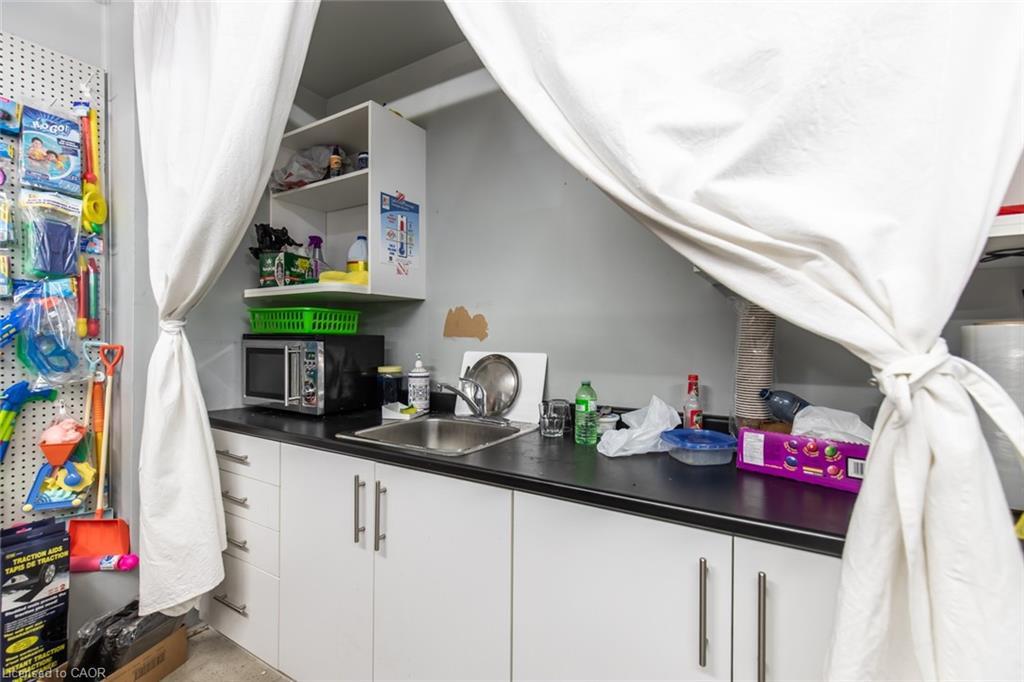 2340 King Street E, Hamilton, ON