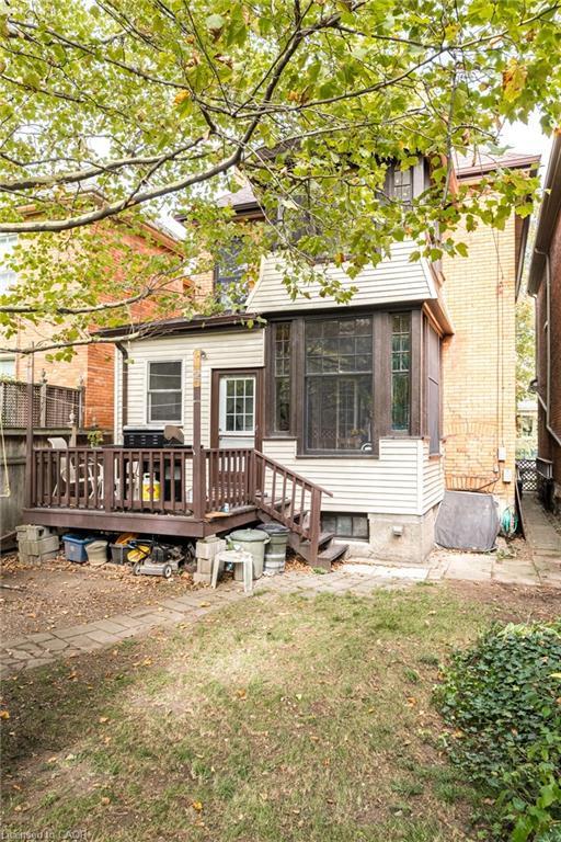 219 Charlton Avenue W, Hamilton, ON - Outdoor With Deck Patio Veranda