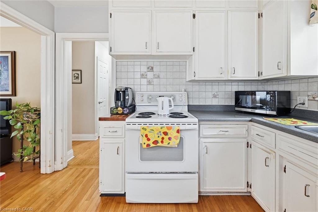 291 Merle Avenue, Burlington, ON - Indoor Photo Showing Kitchen