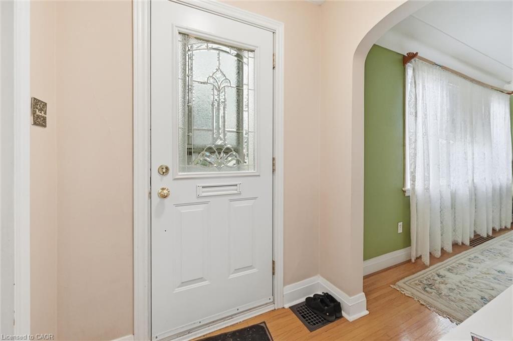 291 Merle Avenue, Burlington, ON - Indoor Photo Showing Other Room