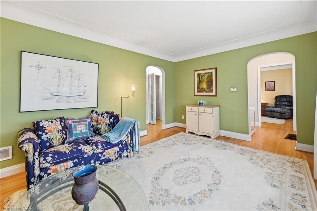 291 Merle Avenue, Burlington, ON - Indoor Photo Showing Other Room