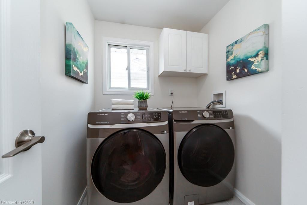 Main-579 Windjammer Way, Waterloo, ON - Indoor Photo Showing Laundry Room