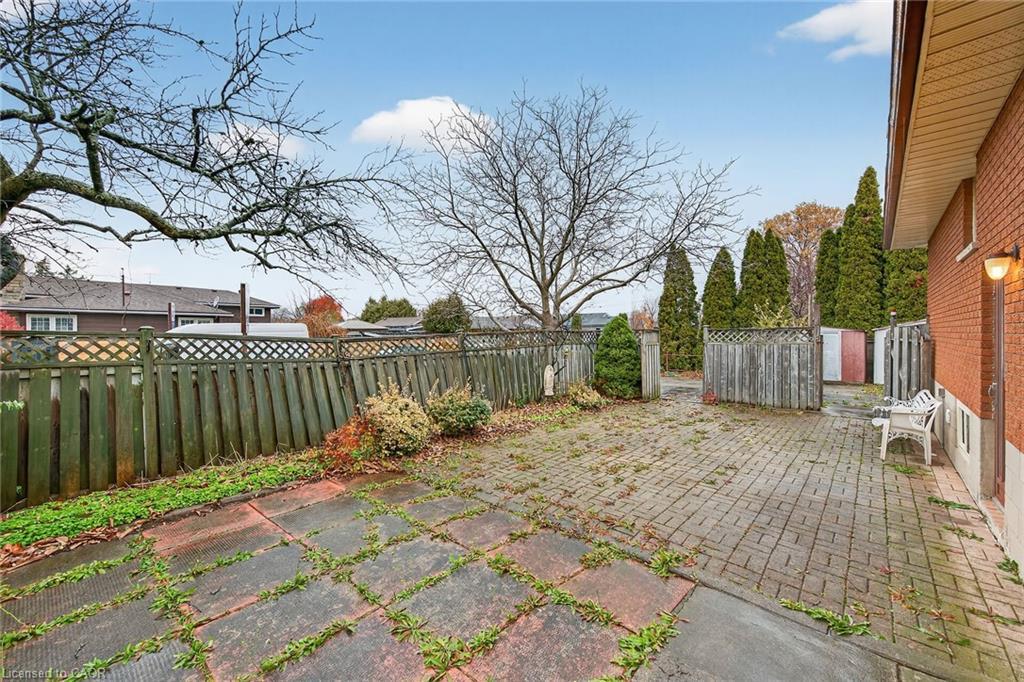 255 Highway 8, Hamilton, ON - Outdoor