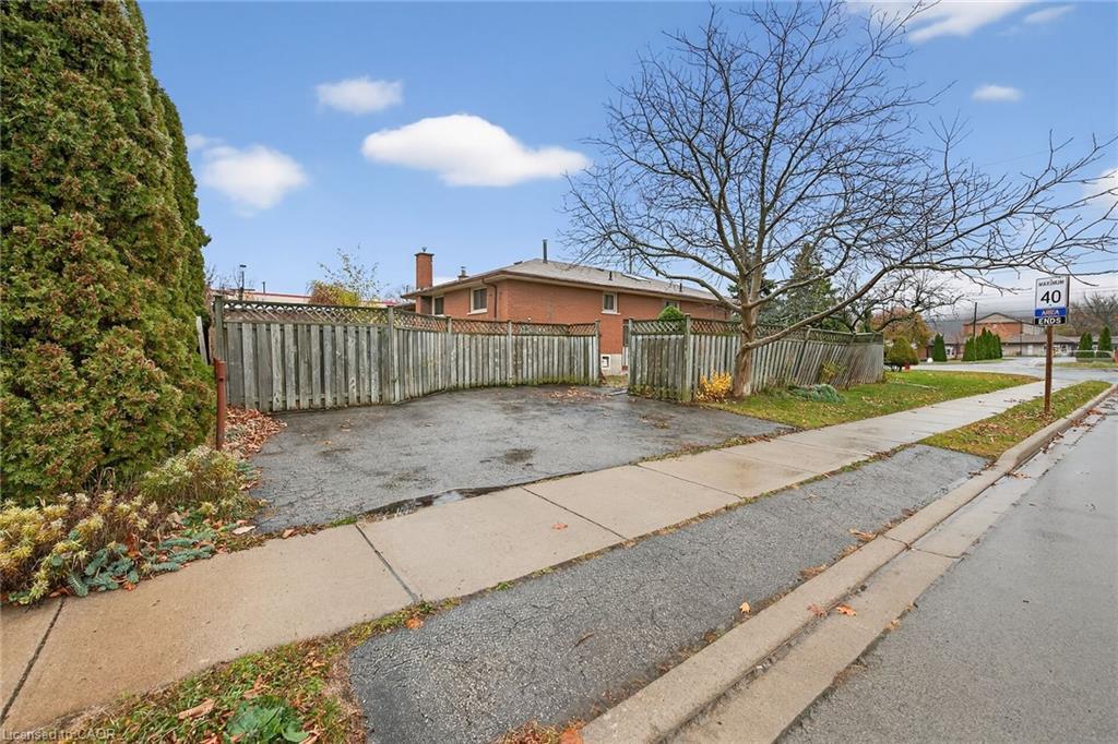 255 Highway 8, Hamilton, ON - Outdoor