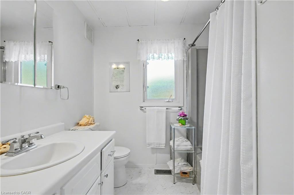 321-10085 Culloden Road, Eden, ON - Indoor Photo Showing Bathroom