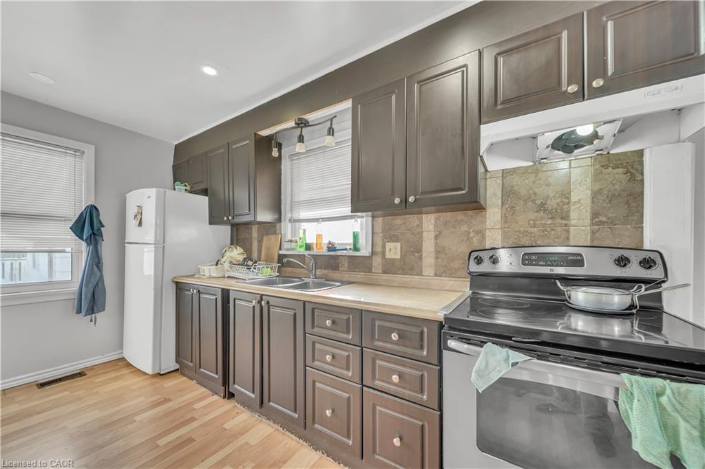 259 Franklin Street S, Kitchener, ON - Indoor Photo Showing Kitchen With Double Sink