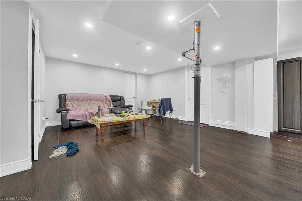 259 Franklin Street S, Kitchener, ON - Indoor Photo Showing Other Room