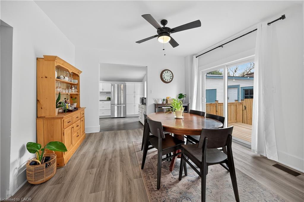 103 Charles Street W, Ingersoll, ON - Indoor Photo Showing Dining Room
