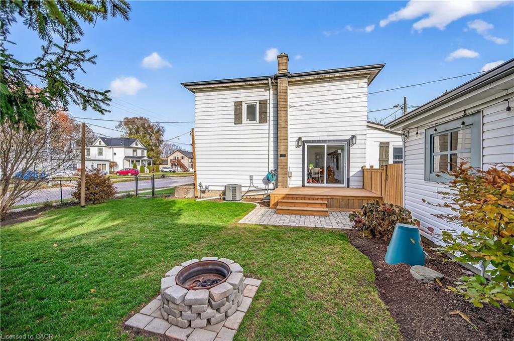 103 Charles Street W, Ingersoll, ON - Outdoor