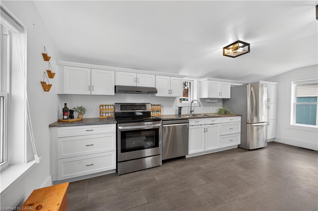 103 Charles Street W, Ingersoll, ON - Indoor Photo Showing Kitchen With Stainless Steel Kitchen