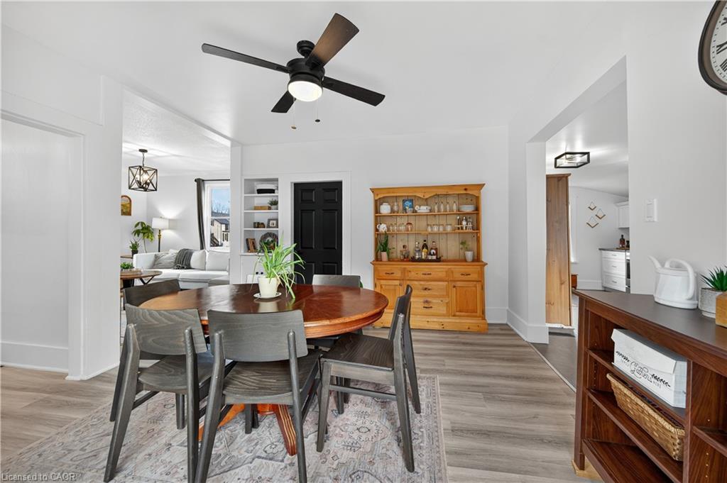 103 Charles Street W, Ingersoll, ON - Indoor Photo Showing Dining Room