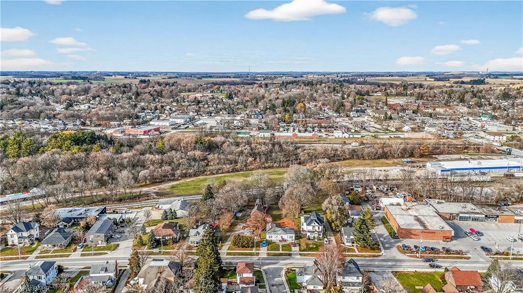 103 Charles Street W, Ingersoll, ON - Outdoor With View