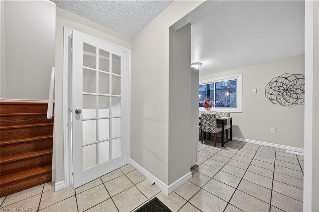 49 Ferguson Avenue, Cambridge, ON - Indoor Photo Showing Other Room