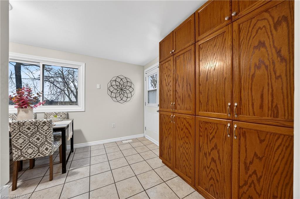 49 Ferguson Avenue, Cambridge, ON - Indoor Photo Showing Other Room