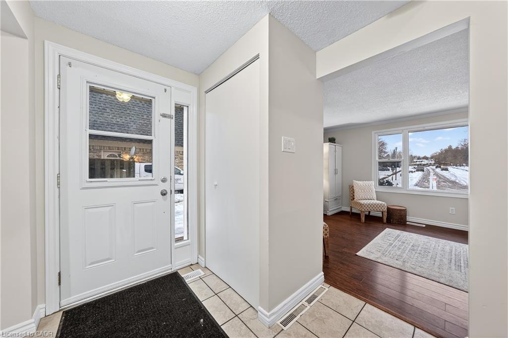 49 Ferguson Avenue, Cambridge, ON - Indoor Photo Showing Other Room