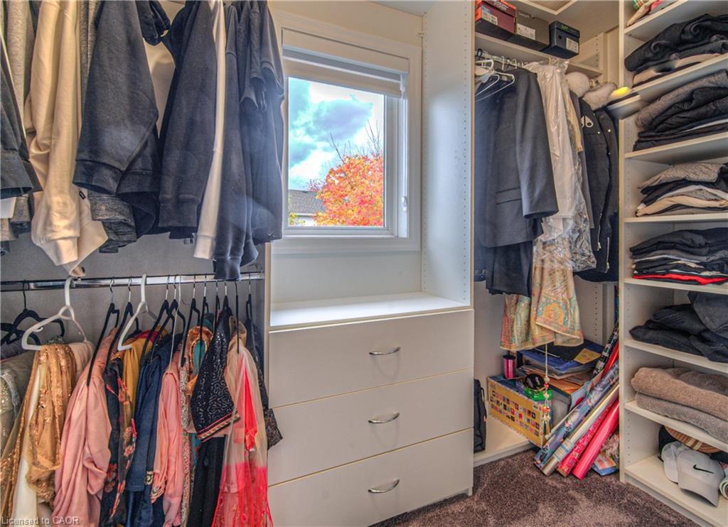 47 Dellgrove Circle, Cambridge, ON - Indoor With Storage