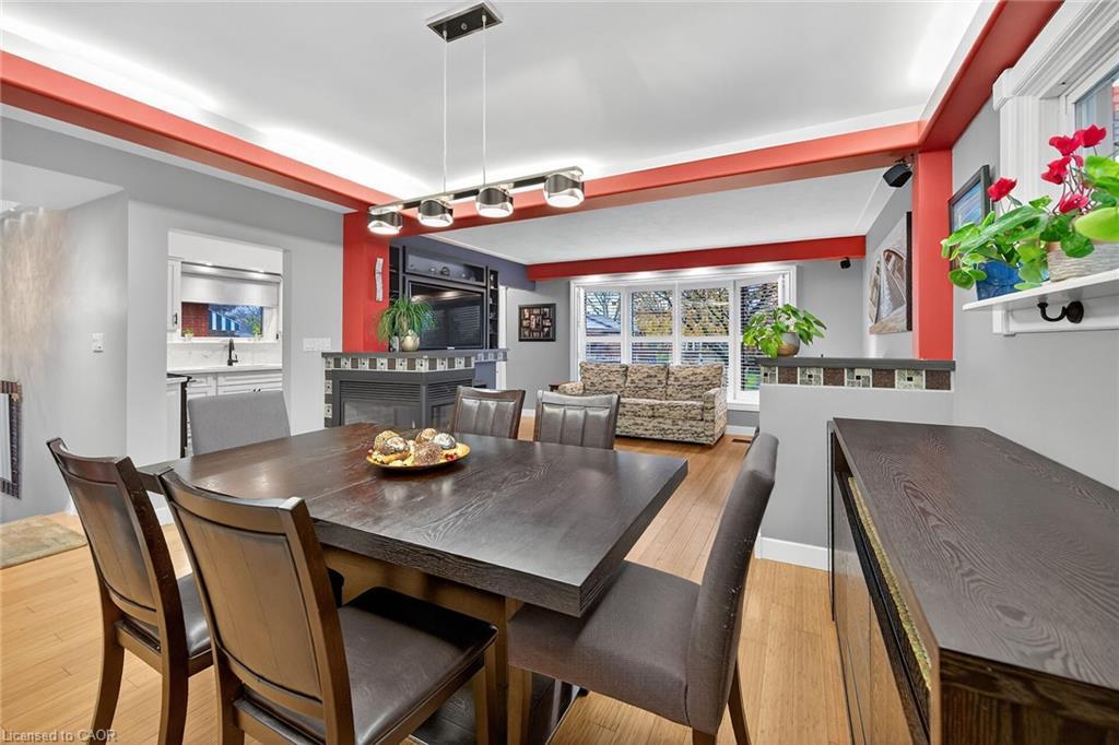 72 Viceroy Court, Hamilton, ON - Indoor Photo Showing Dining Room