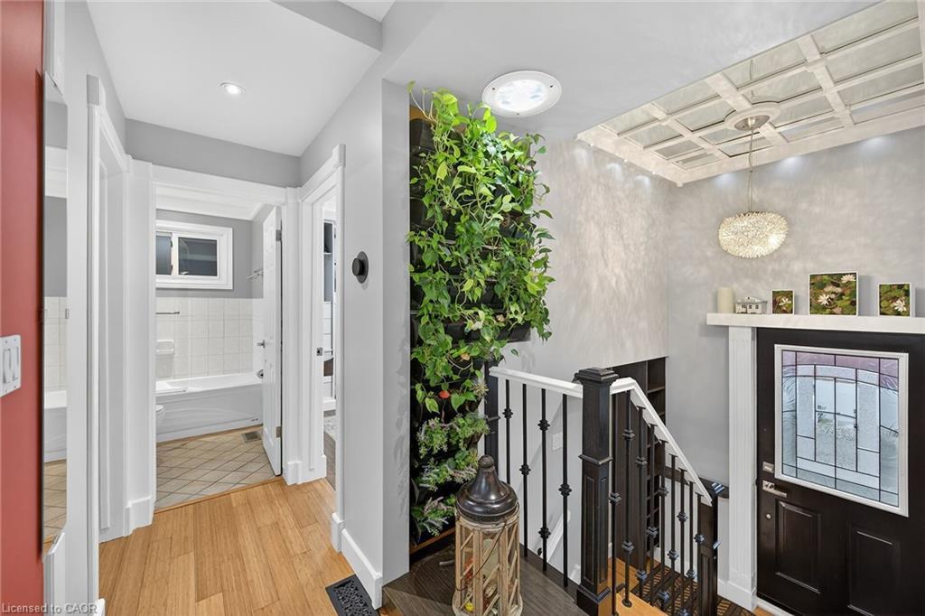 72 Viceroy Court, Hamilton, ON - Indoor Photo Showing Other Room