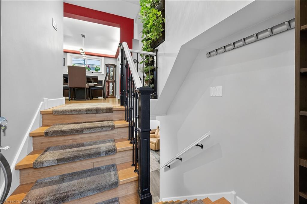 72 Viceroy Court, Hamilton, ON - Indoor Photo Showing Other Room