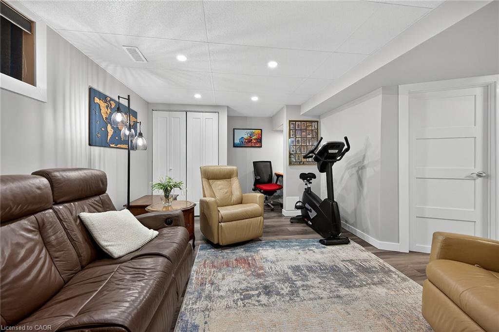 72 Viceroy Court, Hamilton, ON - Indoor Photo Showing Other Room