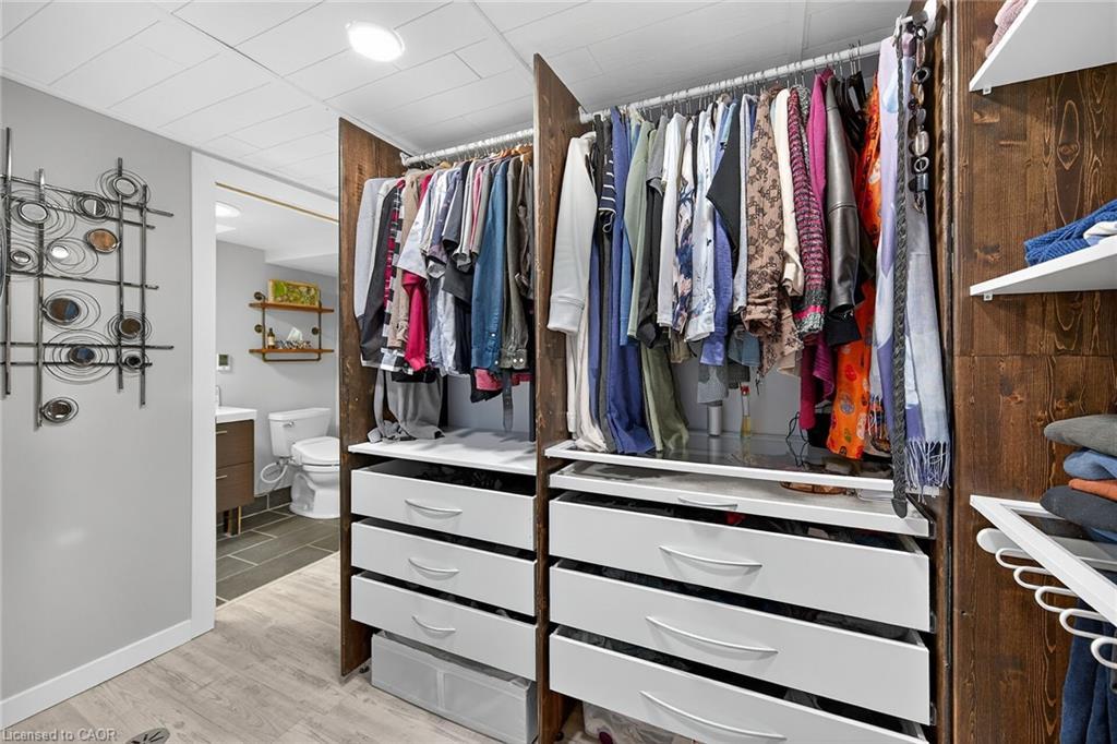 72 Viceroy Court, Hamilton, ON - Indoor With Storage