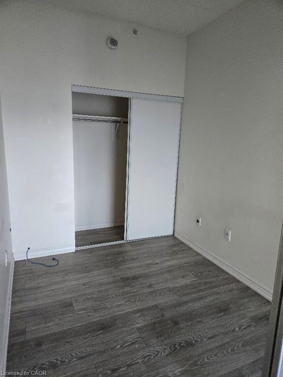 404-650 Sauve Street, Milton, ON - Indoor Photo Showing Other Room