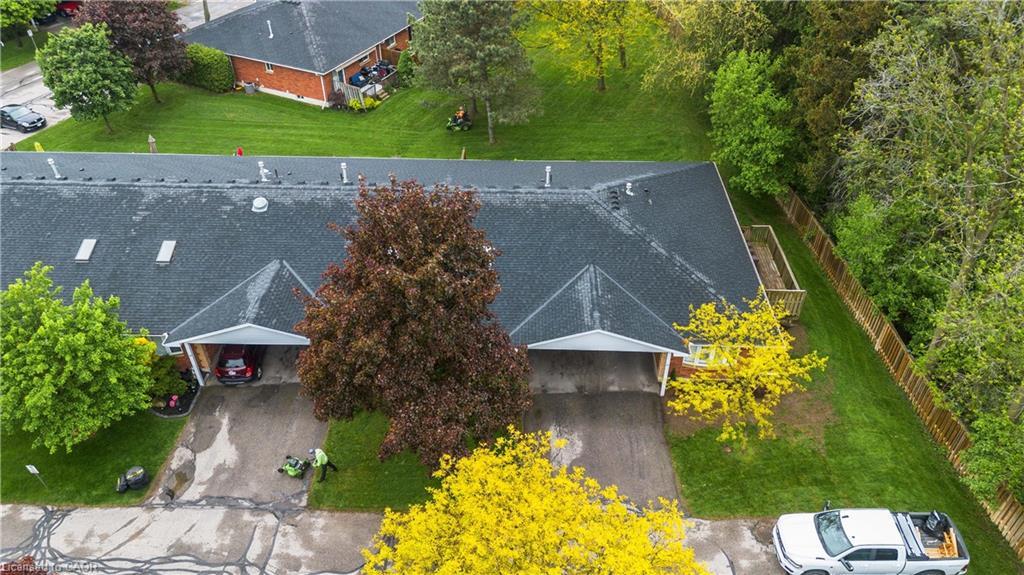 20-1030 Colborne Street E, Brantford, ON - Outdoor