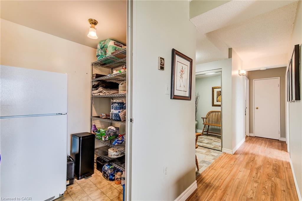 405-89 Westwood Road, Guelph, ON - Indoor Photo Showing Other Room