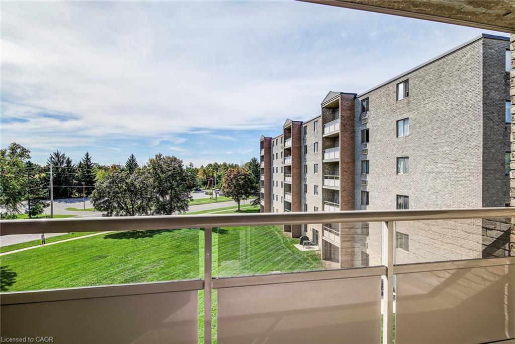 405-89 Westwood Road, Guelph, ON - Outdoor