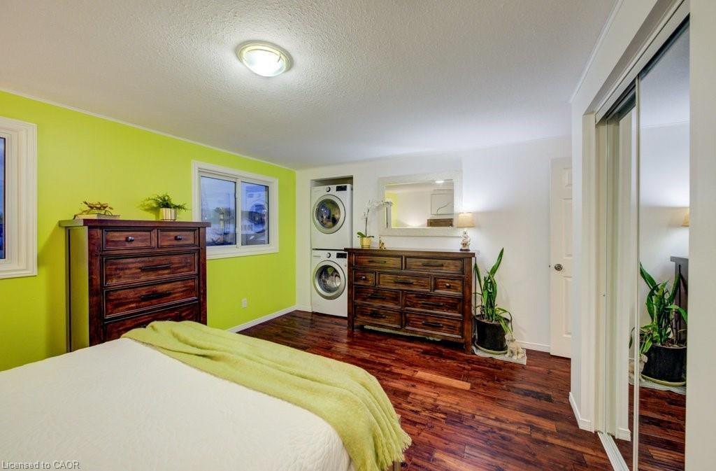 33 Orchid Crescent, Kitchener, ON - Indoor Photo Showing Bedroom