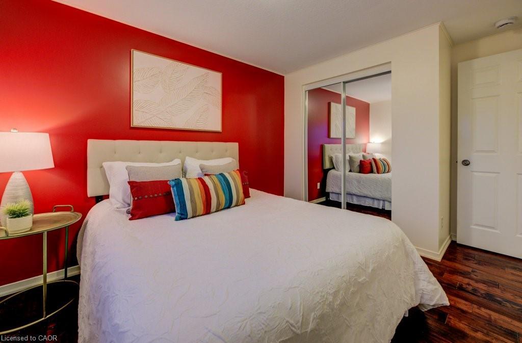 33 Orchid Crescent, Kitchener, ON - Indoor Photo Showing Bedroom