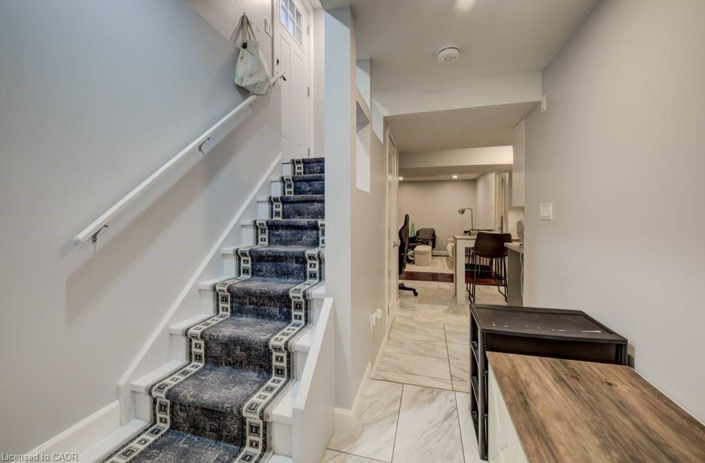 33 Orchid Crescent, Kitchener, ON - Indoor Photo Showing Other Room