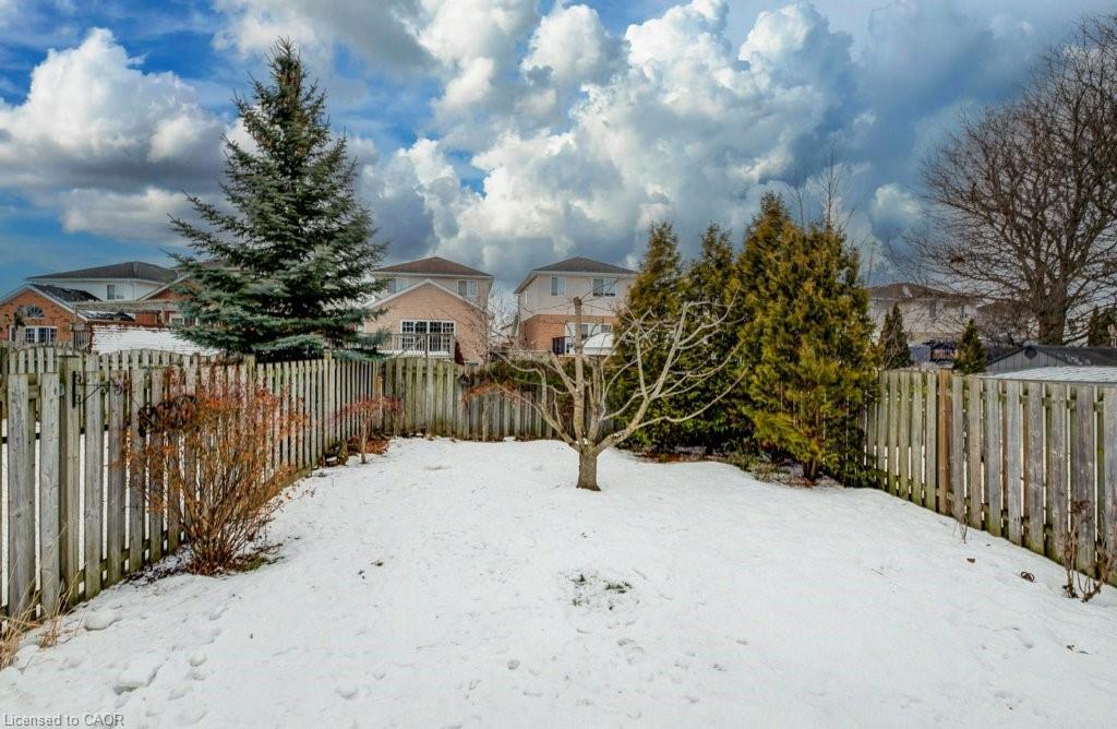 33 Orchid Crescent, Kitchener, ON - Outdoor
