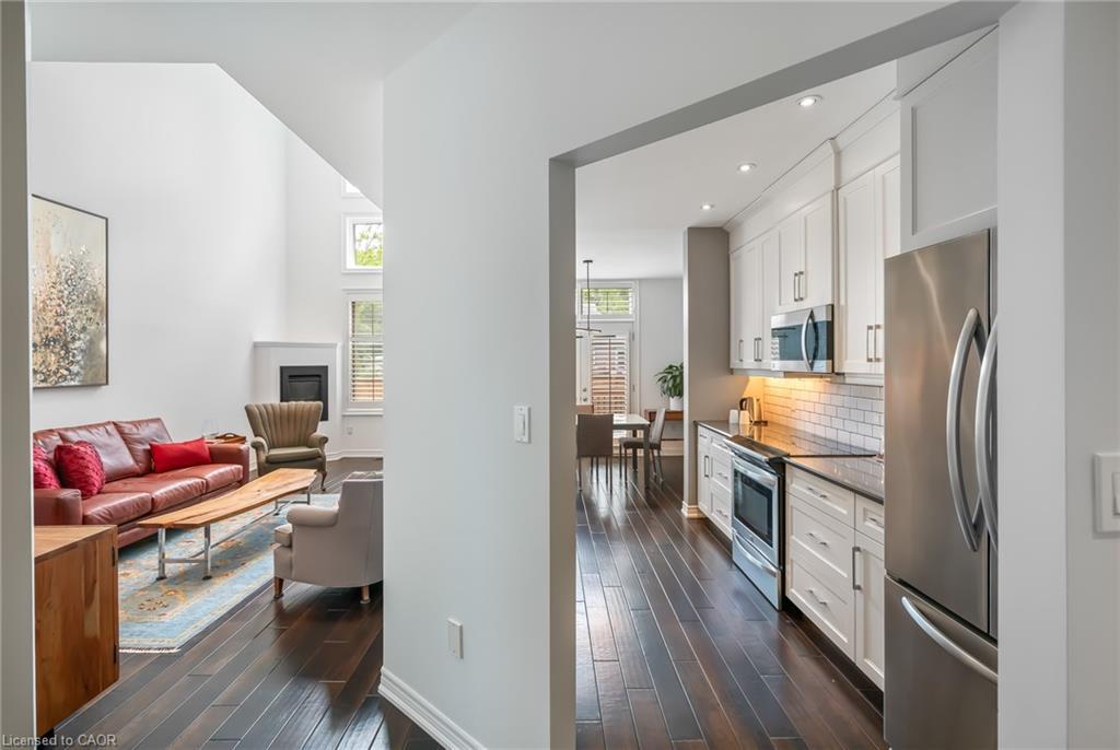 33-88 Lakeport Road, St. Catharines, ON - Indoor Photo Showing Kitchen With Upgraded Kitchen