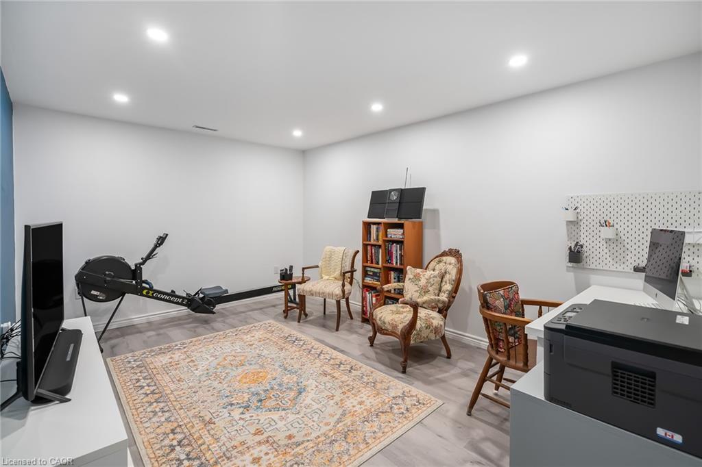 33-88 Lakeport Road, St. Catharines, ON - Indoor Photo Showing Gym Room