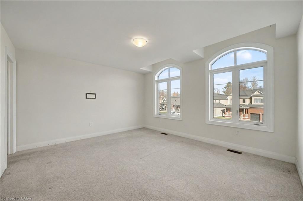 343 Northglen Boulevard, Bowmanville, ON - Indoor Photo Showing Other Room