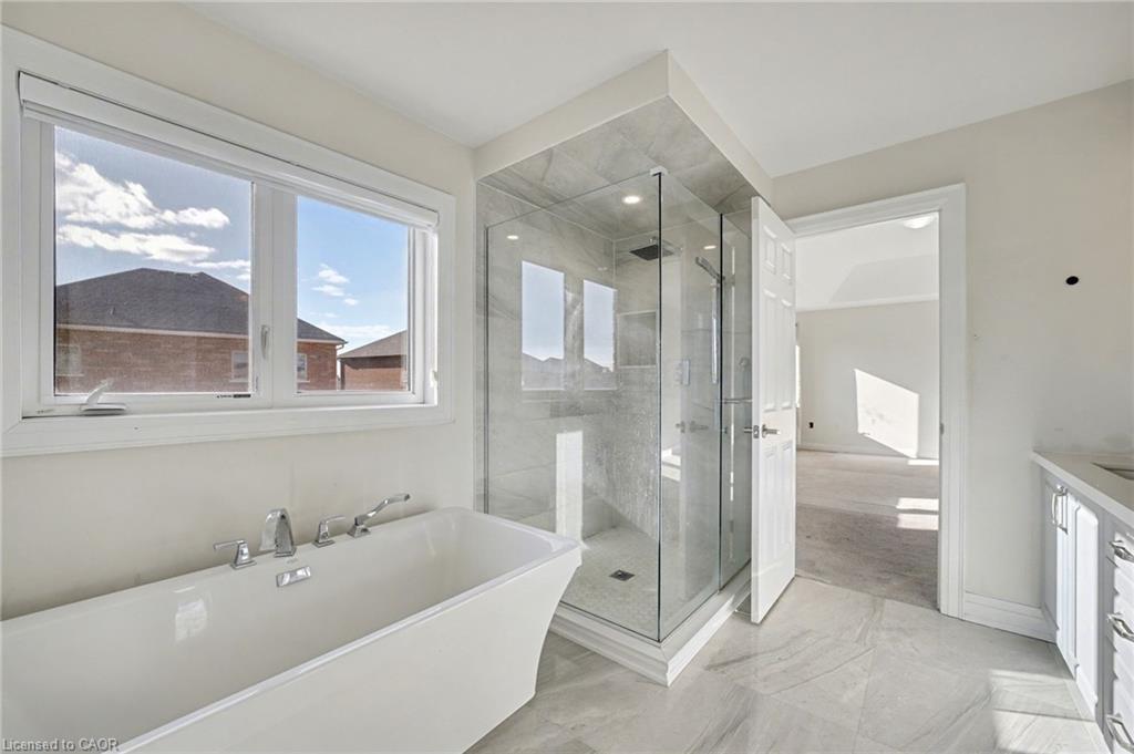 343 Northglen Boulevard, Bowmanville, ON - Indoor Photo Showing Bathroom