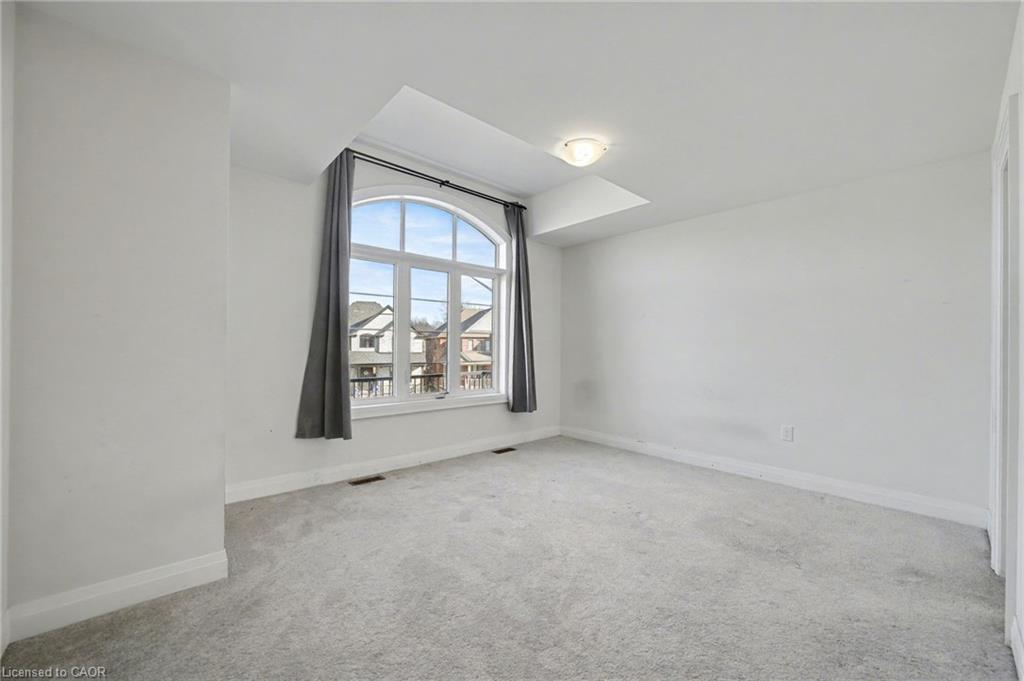 343 Northglen Boulevard, Bowmanville, ON - Indoor Photo Showing Other Room