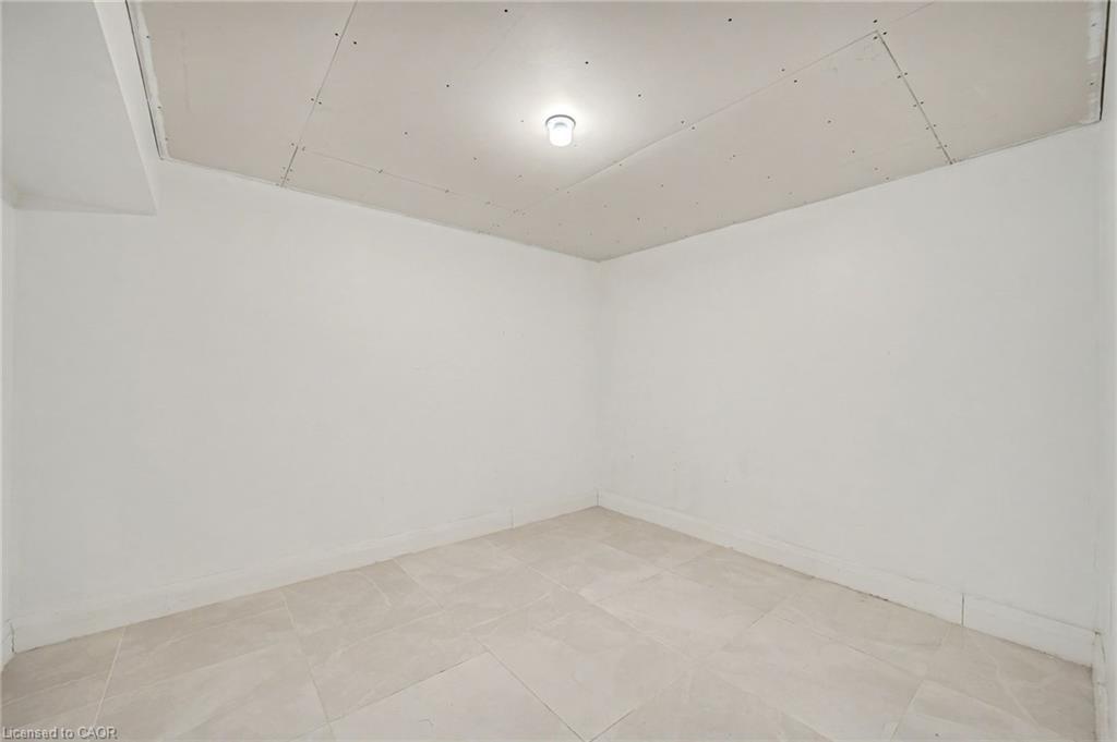 343 Northglen Boulevard, Bowmanville, ON - Indoor Photo Showing Other Room